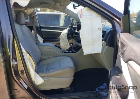 2016 Toyota Highlander Le Plus V6 from USA, damaged, VIN 5TDZKRFH2GS122479